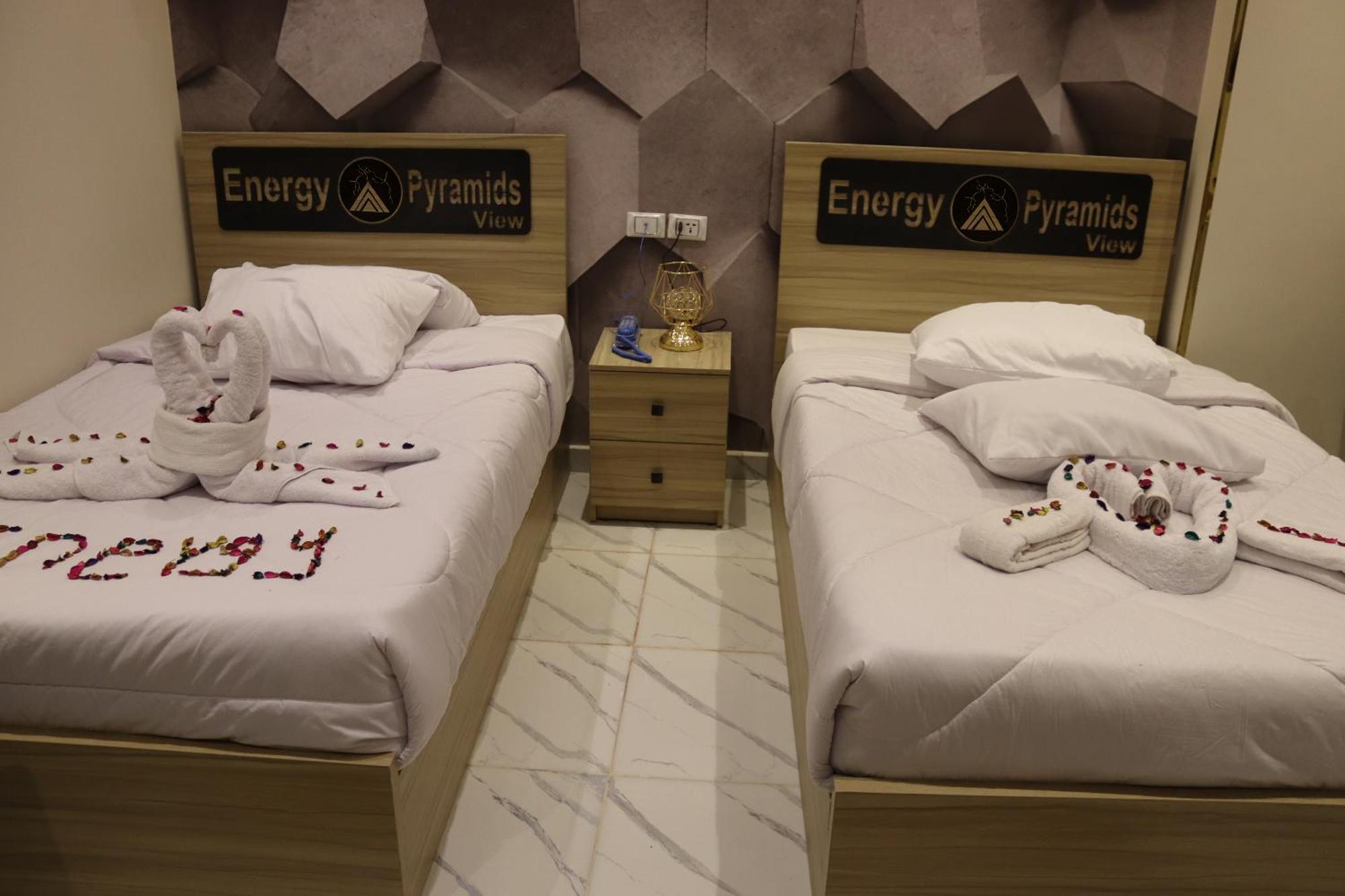 Albergue Energy Pyramids View Kafret el-Gabal Exterior foto