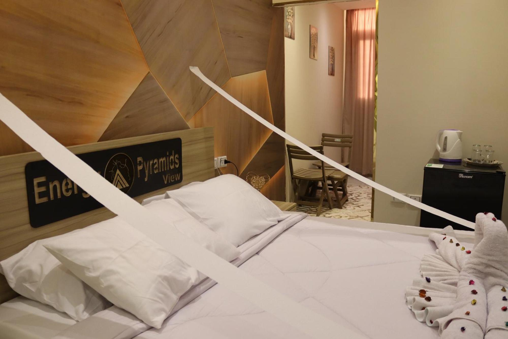 Albergue Energy Pyramids View Kafret el-Gabal Exterior foto