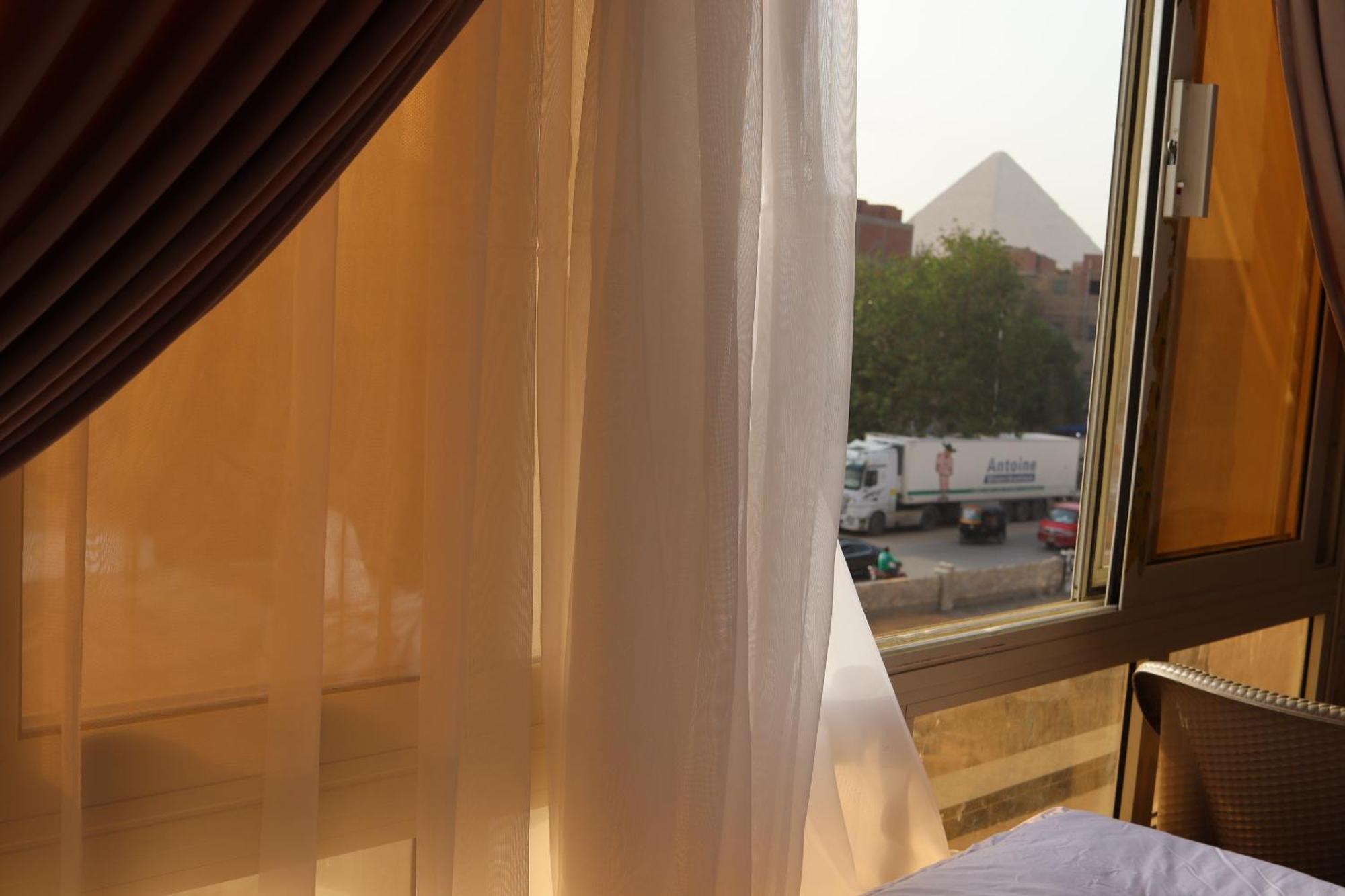Albergue Energy Pyramids View Kafret el-Gabal Exterior foto